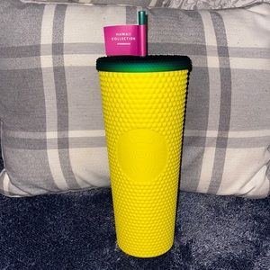❤️SOLD❤️NWT Hawaii collection Starbucks pineapple
